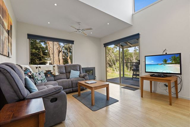 Despatch - Waterfront Retreat